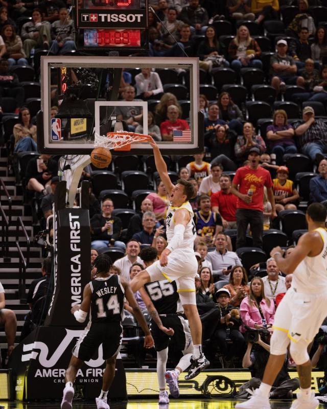 1665563816084054348.jpg Fe1ot_-UAAIlGyo.jpg